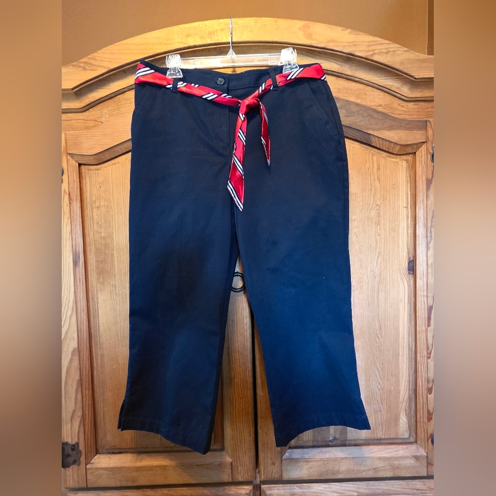 Liz Claiborne First Issue Womens Dressy Capri Navy Blue Pants Stretch Sz 14 NWOT